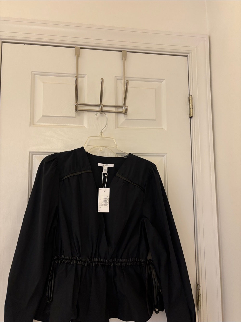 10 Crosby Derek Lam Black Long-Sleeve Drawstring Waist Top